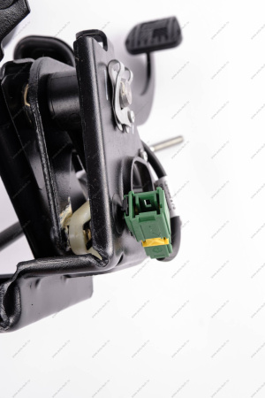 Педаль сцепления и тормоза в сборе (педальный узел) ВАЗ-2190 Lada LADA 21901160200650