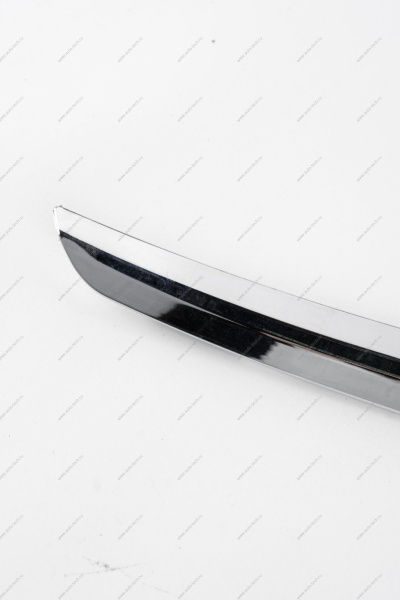 Молдинг переднего бампера верхний правый (хром) LADA Largus (FL) NEW Lada LADA 8450090634