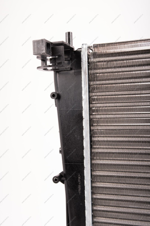 Радиатор охлаждения LADA XRAY/Vesta / Largus FL/RENAULT Logan 2014- (авто с кондиц) Lada LADA 214106179R