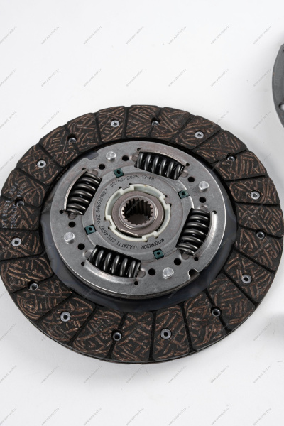 Комплект сцепления без подшипника для а/м Lada Largus / Xray / Iskra с дв.11182/21129 d=215мм (Автоприбор) ORIGINAL Lada LADA 8450120640