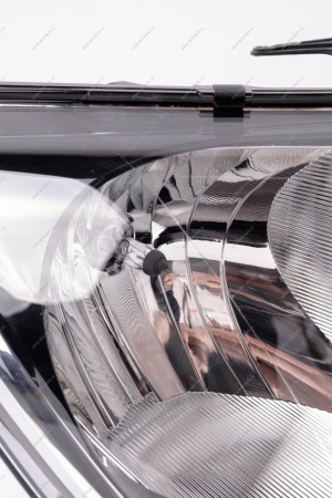 Фара правая LADA Largus (FL) NEW лампа H7 ORIGINAL Lada LADA 8450095268