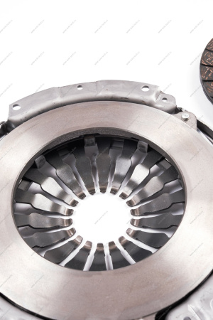 Сцепление в сборе LADA Largus (без выж. подш гидр привод) КПП-JR5 к-т AVTOPRIBOR LADA 826853AVT