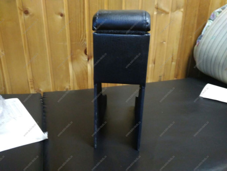 Подлокотник LADA Largus/Лада Ларгус/Logan под кожу (бар) GAMMA 25775