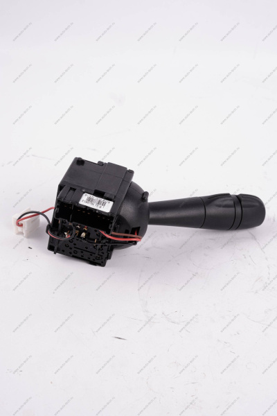 Подрулевой переключатель левый Renault Logan-II, Sandero-II, Dokker, Duster-I фаза 2 (Valeo) Renault RENAULT 255405005R