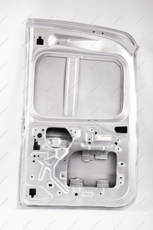 Дверь задка левая (глухая) LADA Largus/Лада Ларгус крашеная 691 Платина (Серебристый) с отв. под стекло очиститель GAMMA GAMMA 901010231R-691-GAMMA