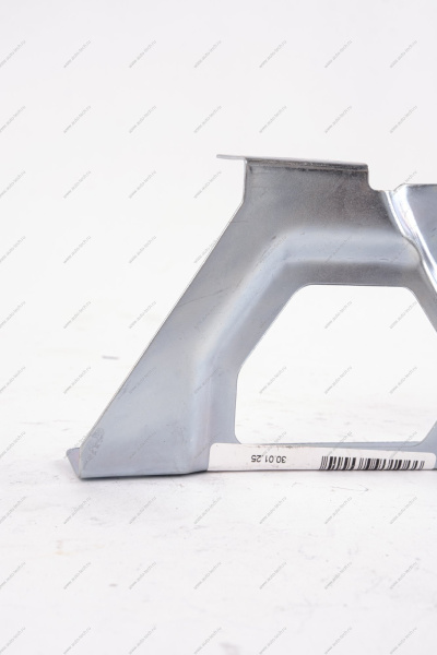 Кр-н заднего бампера ВАЗ-2114 боковой левый (метал) Lada LADA 21130-2804037-00