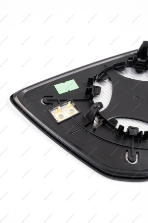 Зеркальный элемент Lada Largus FL/Vesta с обогревом левый Lada LADA 8450108106