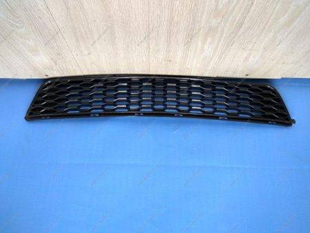 Решетка в бампер центр Kia Cerato 2009-2012 ATEK ATEK KACET09-190 Решетка в бампер центр Kia Cerato 2009-2012 ATEK ATEK KACET09-190