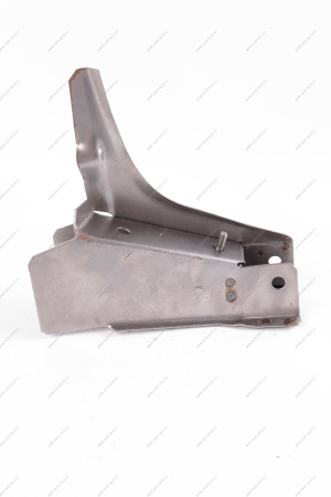 Кр-н ВАЗ-2101 крепления штанги (солдатик с косынкой) Kamaz KAMAZ 21010-5101202-61