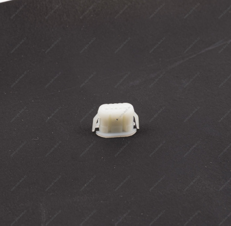 Зажим облицовки от крышки багажника LADA XRAY АвтоВАЗ LADA 7703081233