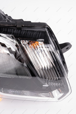 Фара правая RENAULT Logan 2014- ALRU.676512.128 лампа H7 Renault RENAULT 260106223R