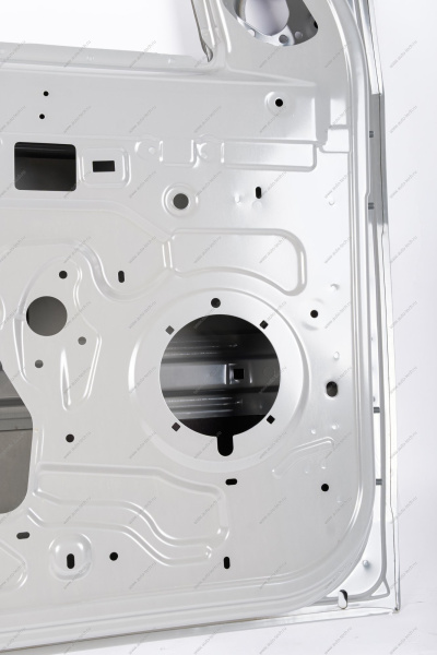 Дверь передняя левая (без отв под молдинг, с отв под личинку) LADA Largus (FL) NEW Lada LADA 8450013113