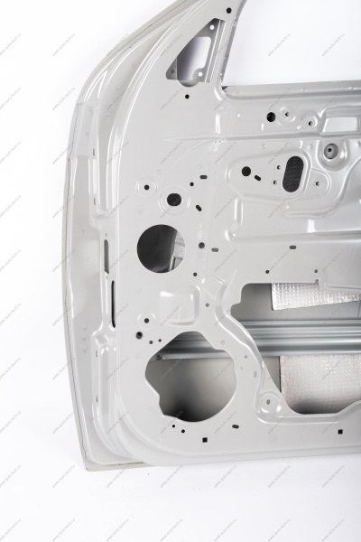 Дверь LADA Vesta/Vesta SW передняя правая (катафорезный грунт) Lada LADA 8460013091