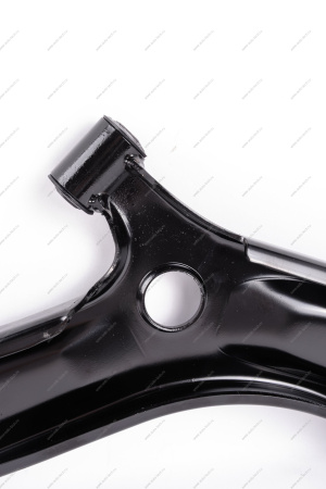 Рычаг LADA Vesta/Веста нижний левый с шаровой опорой и шарнирами в сборе (без гайки) Lada LADA 8450006733 Рычаг LADA Vesta/Веста нижний левый с шаровой опорой и шарнирами в сборе (без гайки) Lada LADA 8450006733