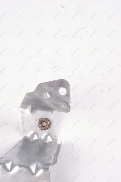 Кронштейн крепления переднего крыла боковой правый (FL) LADA GRANTA 2018- Lada LADA 8450104280