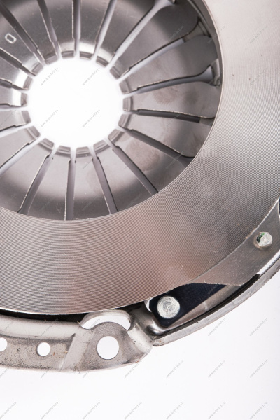 Сцепление в сборе LADA XRAY КПП-JH3 дв H4M без подшипника ( в упаковке LECAR) (Автоприбор) Lada LADA 302054100R