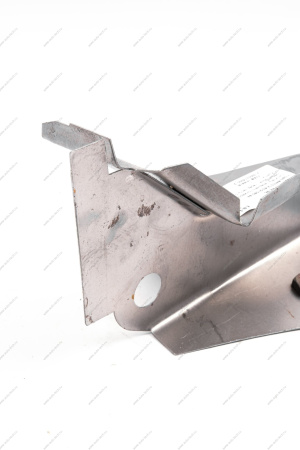 Усилитель переднего лонжерона ВАЗ-2108 правый наруж. (перед часть с гайкой) Тольятти Тольятти 21080840331463