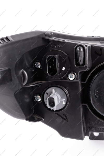 Блок-фара левая СЕРАЯ окантовка LADA NIVA TRAVEL c 16.01.2024 ORIGINAL Lada LADA 8450087159