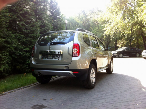 Бампер передний RENAULT Duster крашеный Светлый базальт KNM c отв под птф 2010-2014 Api Api 620220030R-KNM