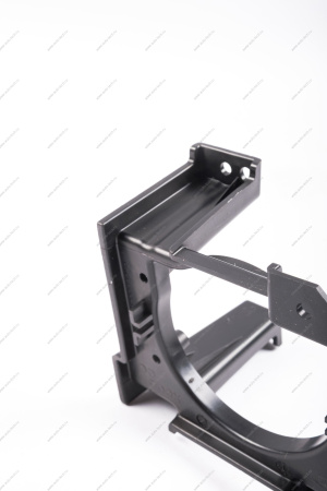 Кронштейн крепления противотуманной фары левый с 12,08,2019. Lada Vesta SW Cross /Cross седан Lada LADA 8450033261