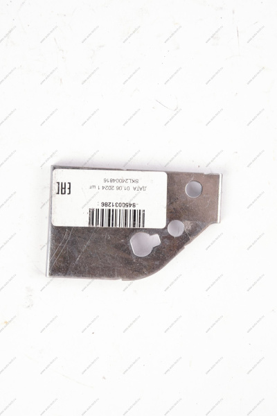 Кронштейн электропривода блокировки лючка наливной горловины топливного бака Lada Vesta SW/ SW Cross Lada LADA 8450031286