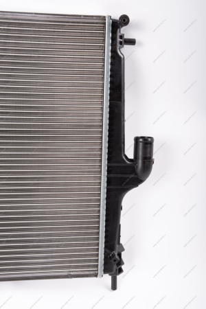 Радиатор охлаждения LADA Largus/Лада Ларгус с кондиц. 16 кл. . Lada LADA 214100598R