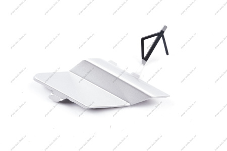 Крышка окна под переднюю буксирную проушину в цвет 691 Платина (Серебристый)LADA Vesta FL Lada LADA 8450040057-691