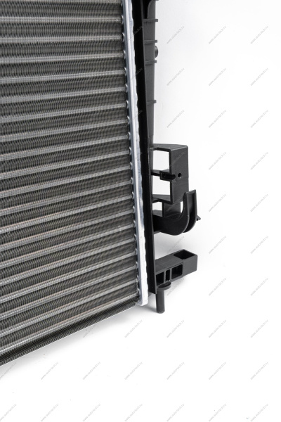 Радиатор охлаждения RENAULT Duster/Рено Дастер 2015- Renault RENAULT 214100078R