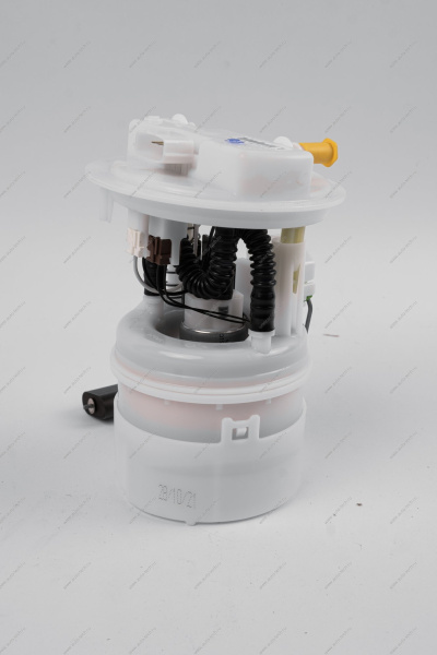 Насос топливный RENAULT Duster двиг.2.0 4WD Renault RENAULT 172021121R