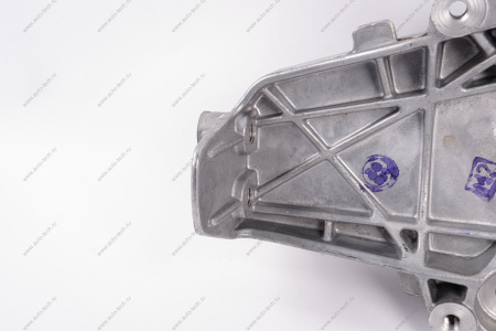 Кронштейн ВАЗ-2190 опоры двигателя (для авто с кондиц) Lada LADA 21900100115700