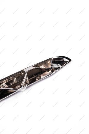 Молдинг переднего бампера верхний левый (хром) LADA Vesta SW Cross FL/Vesta FL Lada LADA 8450040051