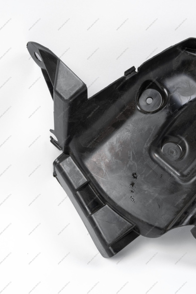 Щиток боковой переднего левого колеса LADA XRAY Renault RENAULT 638311798R