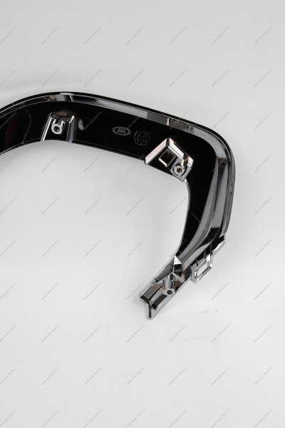 Молдинг переднего бампера нижний правый (хром) LADA Largus (FL) NEW Lada LADA 8450090635