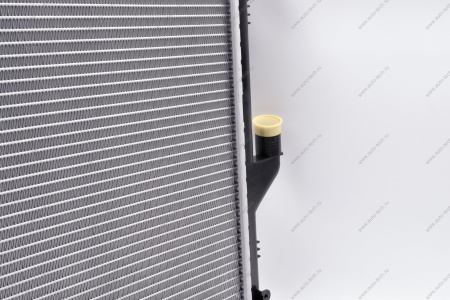 Радиатор охлаждения LADA Largus/RENAULT Logan под авто с кондиц. дв. K7M 8кл MARSHALL Marshall M4991002