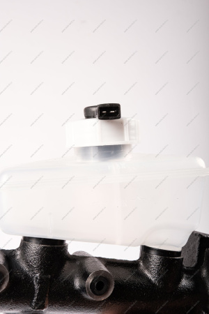 Цилиндр тормозной главный ВАЗ-2108 с бачком (фирм. упак. LADA) Lada LADA 21080350500600