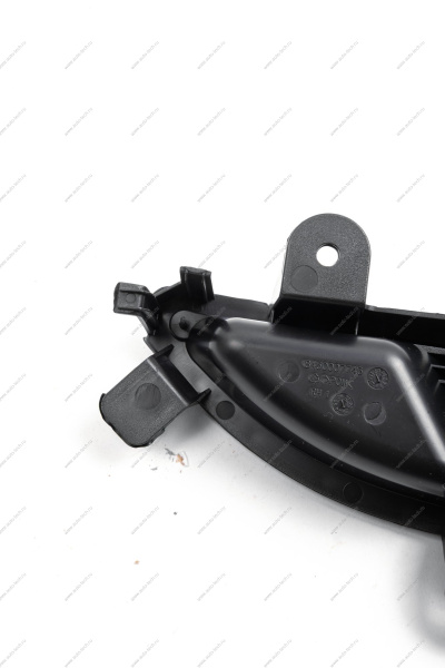 Ручка LADA Vesta/Веста внутренняя передней/задней двери правая Lada LADA 8450007743