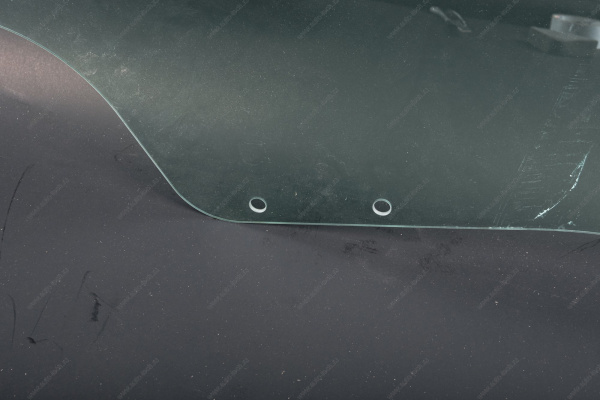 Стекло LADA Largus/RENAULT Logan двери переднее правое Tinted (тонирован) (AGC) Lada LADA 8200240554