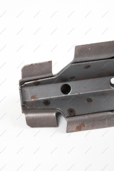 Поддомкратник ВАЗ-2121 задний правый(кронштейн) Lada LADA 21210510141000