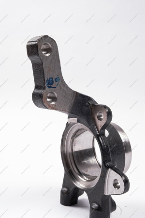 Кулак поворотный ВАЗ-1118/2170/2190 левый Lada АвтоВАЗ 11180300101510