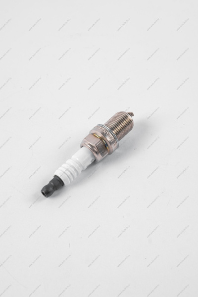 Свеча зажигания RENAULT Logan/LADA Largus/Logan 2014- (16 кл) K4M K4J E7J F4R 1шт Renault RENAULT 7700500180