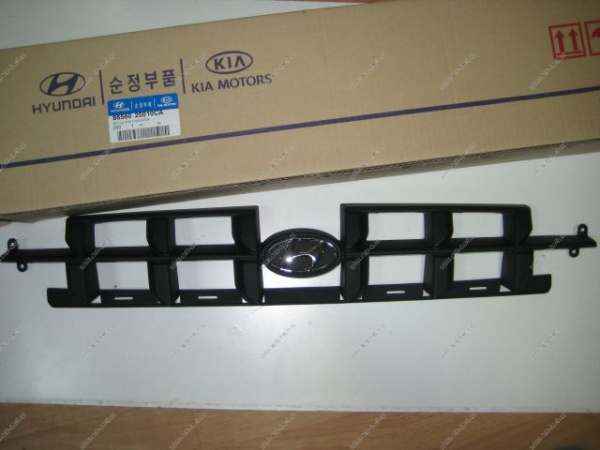 HYUNDAI Accent Решетка радиатора MOBIS  86560-25010CA