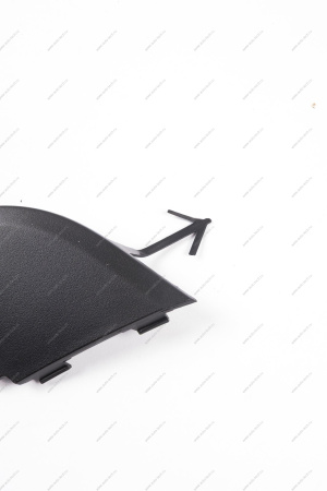 Заглушка LADA XRAY переднего бампера под буксирную проушину АвтоВАЗ LADA 511802038R