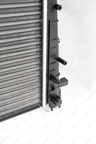 Радиатор охлаждения RENAULT Duster/Рено Дастер 2015- Renault RENAULT 214108042R