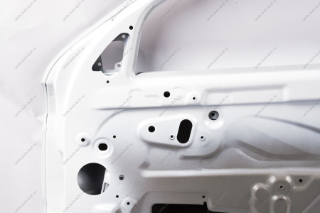 Дверь LADA Vesta/Веста передняя правая в цвет 221Ледниковый (белый) API Api 8450039385-221