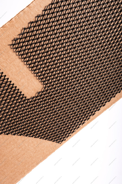 Защитная сетка радиатора LADA Vesta Cross,/SW Cross Дополнительное оборудование LADA 99999218104219