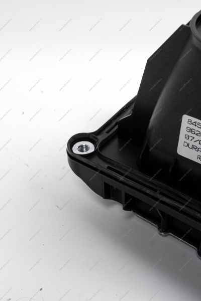 Привод управления механизмом выбора передач в сборе с тросами КПП-JR5 двиг.p3m,p4m) Lada Largus Lada LADA 8450009624