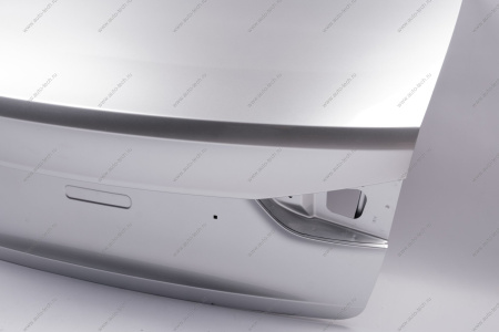 Крышка багажника в цвет 691 Платина (Серебристый) LADA Vesta NG (седан) Lada LADA 8450013789-691