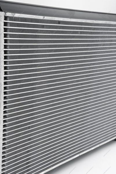 Радиатор охлаждения ВАЗ-2190/Datsun 2015- + рад.конд. с 1 эл. вент.и патрубками МКПП н/о в сборе Lada LADA 8450110795