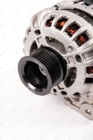 Генератор LADA Largus 90A 14V Renault RENAULT 231006005R