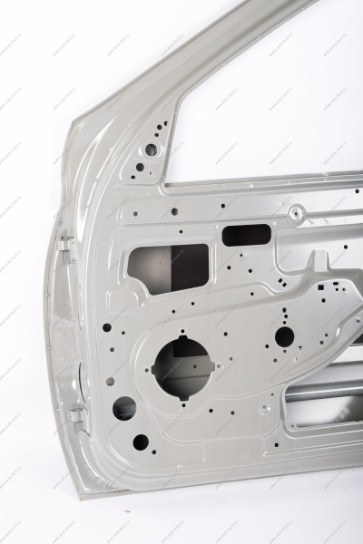 Дверь ВАЗ-1118/2190 передняя правая с отв. под молдинг (KALINA Cross) (катафорезный грунт Lada LADA 8460013508